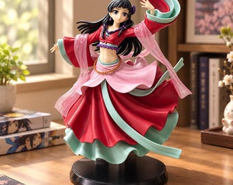 Puede incluir: Una figura de estilo anime de PVC de un personaje con cabello largo y negro, que viste un vestido de capas rojo y verde claro con una faja rosa en la cintura. La figura está posada con los brazos levantados sobre una base circular negra, con pliegues de tela detallados y una cadena de cuentas en la cintura.