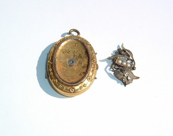 1800s Victorian Memento Picture Locket Gold Wash - image 5