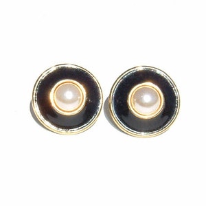 1970s Sophisticated Enamel and Faux Pearl Earrings image 5