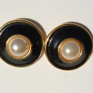 1970s Sophisticated Enamel and Faux Pearl Earrings image 4