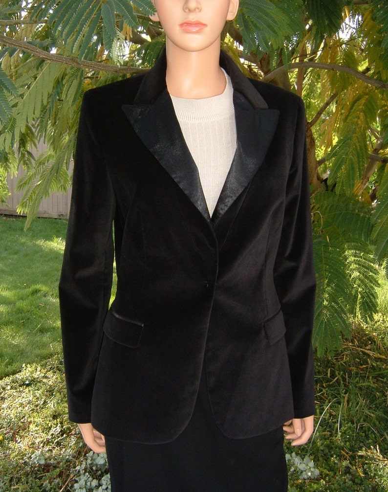 Designer TAHARI Black Cotton Velvet and Satin Single Breasted Jacket with Decorative Hand Stitched Collar Fully Lined Jacket Women's Size 8 image 5