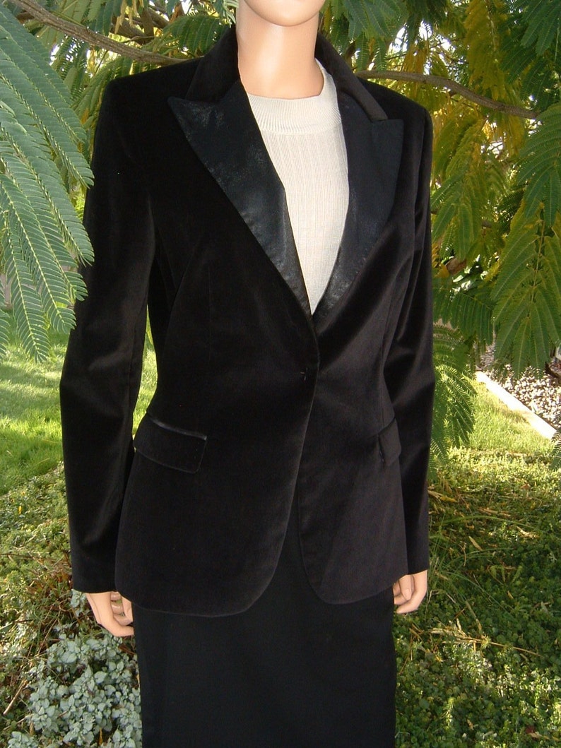 Designer TAHARI Black Cotton Velvet and Satin Single Breasted Jacket with Decorative Hand Stitched Collar Fully Lined Jacket Women's Size 8 image 1
