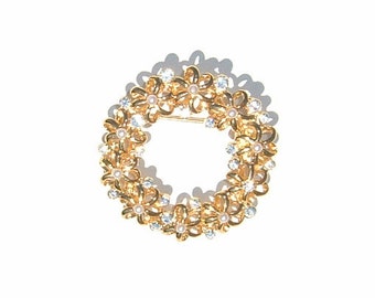 CHARMING Wreath Faux Pearl and Rhinestone CIRCLE BROOCH