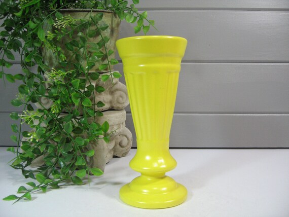 Haeger Vase Vintage Haeger Pottery Flower Arrangement Etsy