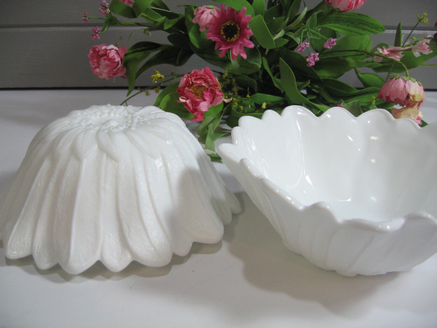Milk Glass Bowls Serving Bowls Lily Pons Sunflower Indiana Etsy