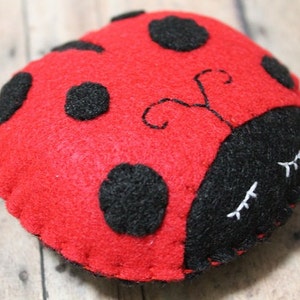 Felt Ladybug Ornament-Ladybird-Ladybug decor-Christmas ornament-Ladybug Birthday-Ladybug gift-Ladybug party-Insects-Girls room decor