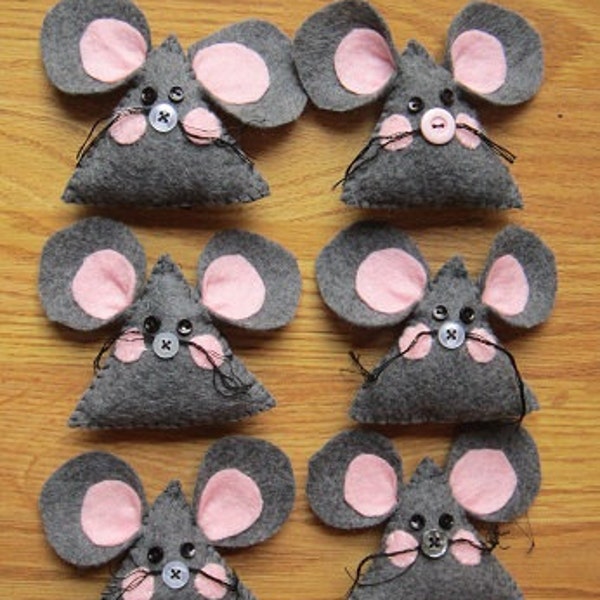 Mouse ornament set-Set of 10 mice-Country mice-Handmade felt mouse ornaments-Holiday decor