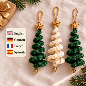 Häkelanleitung (PDF) Spiral-Weihnachtsbaumschmuck mit goldenem Stern und Glockenverzierung (18-seitige Bildanleitung, Baumwollgarn in Waldgrün oder Elfenbein)