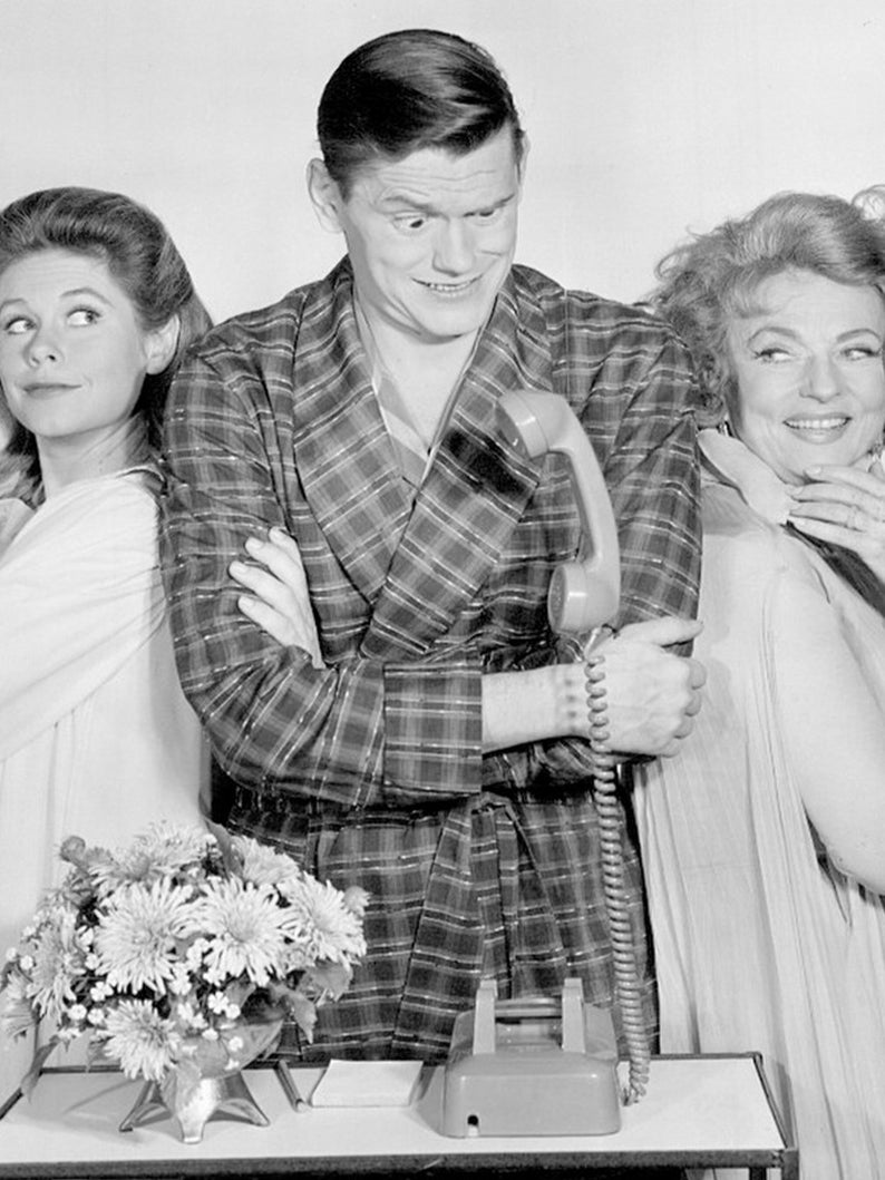 Bewitched Cast Elizabeth Montgomery, Dick York, Agnes Moorehead, 1964, 8X10 Print image 1