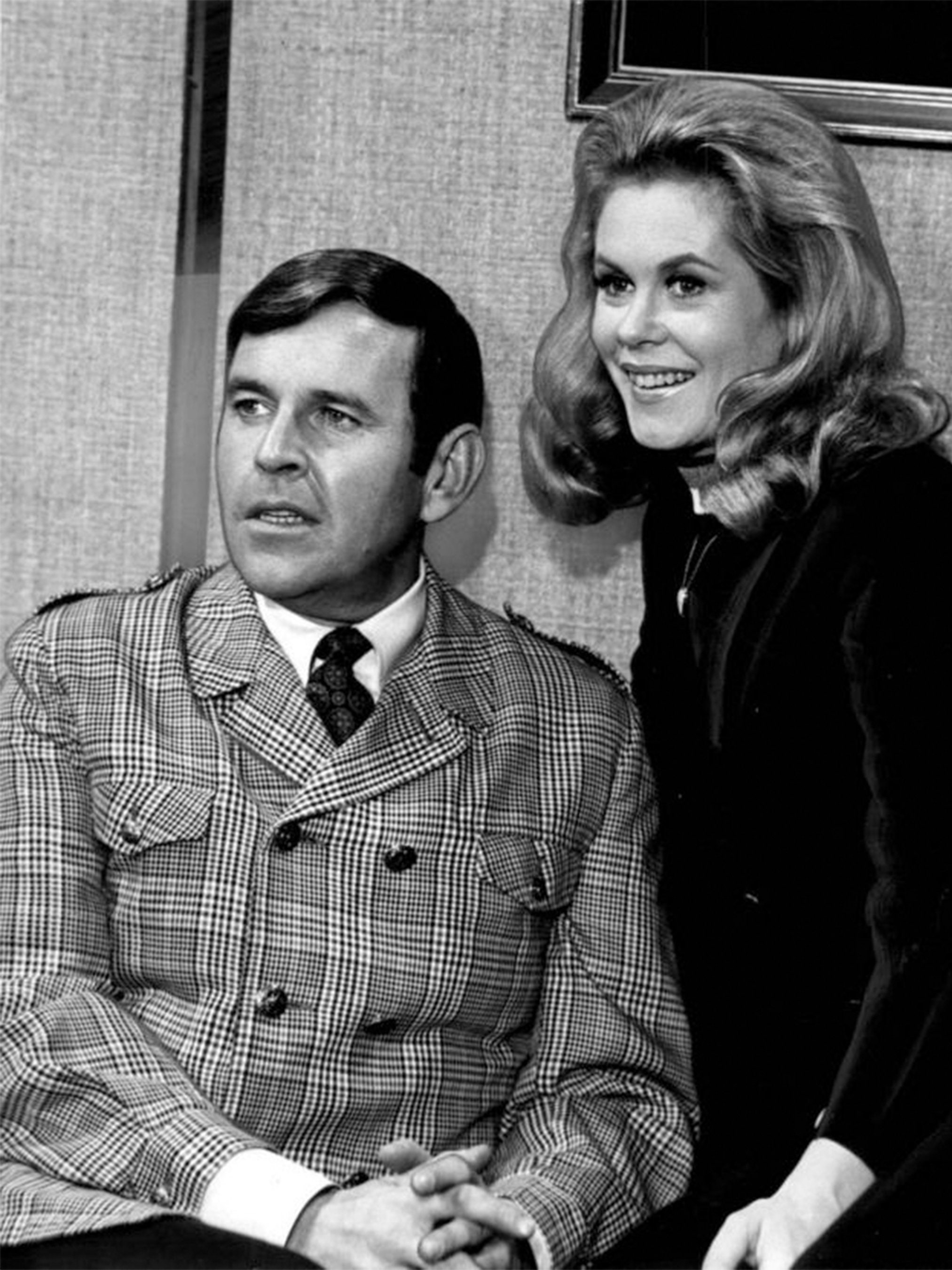 Bewitched Paul Lynde Elizabeth Montgomery 1968 8X10 Print - Etsy Canada