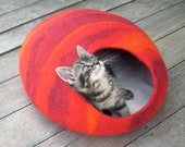L size cat bed/cat cave/cat house/felted cat cave (With GIFT pad) multicolored