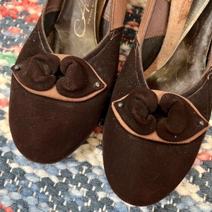 1940s two tone Air Step suede nubuck pumps Sz 7 1/2-8