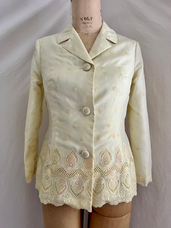 1950s custom couture filigree yellow dress suit S… - image 2