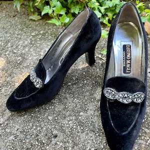 1980s vintage couture Italian black velvet loafers Sz 6