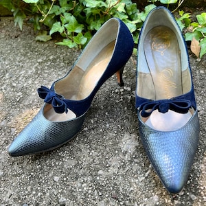 1950s vintage navy suede & alligator high heels Sz 6