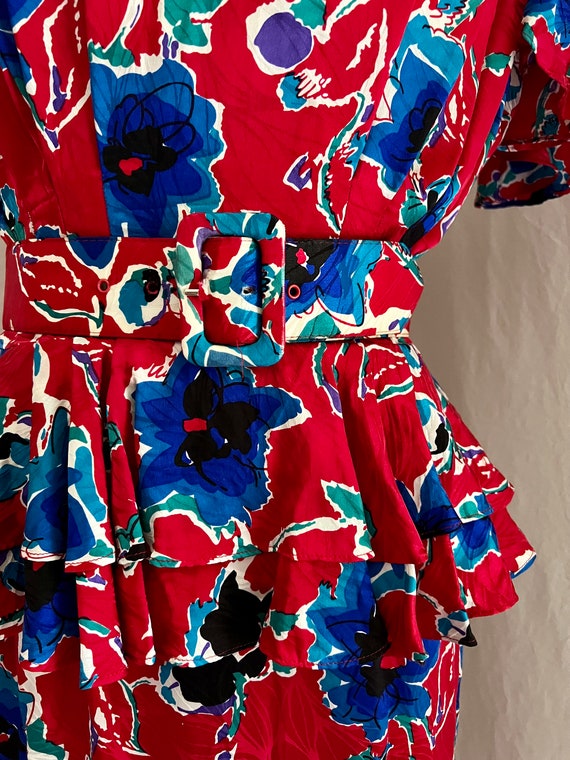 1980s vintage tissue silk floral peplum cocktail … - image 3