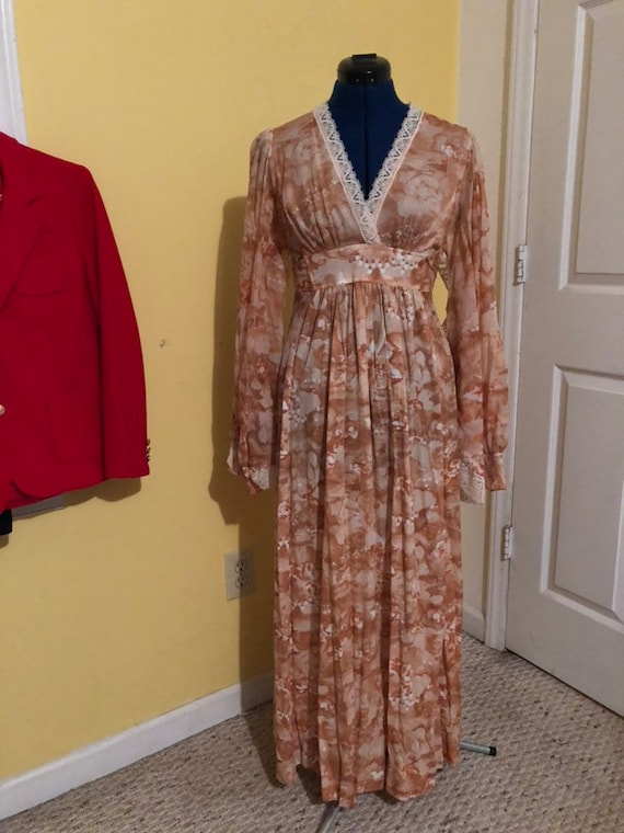 1970s amazing batwing lace maxi dress szsmall- med