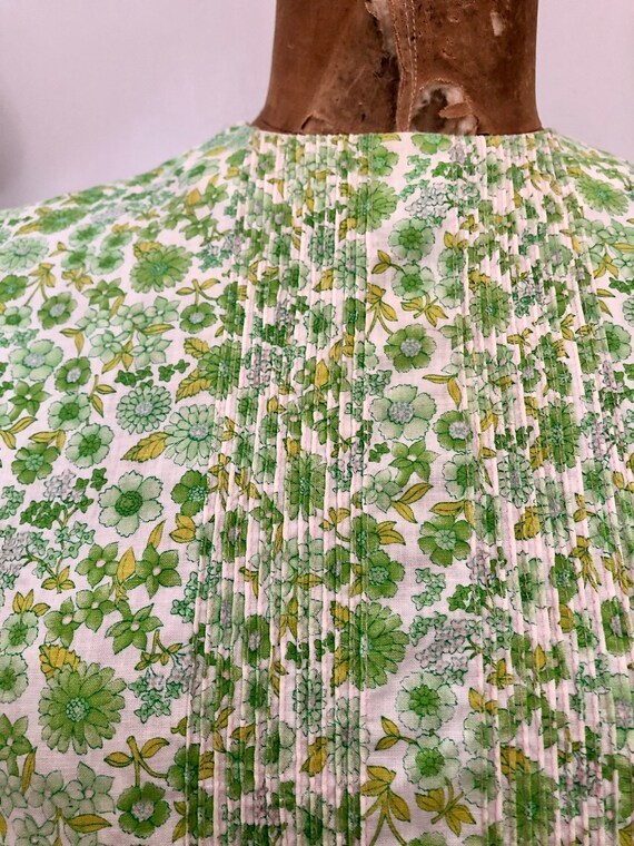 Super cute 1950s/60s cotton canvas green floral p… - image 7