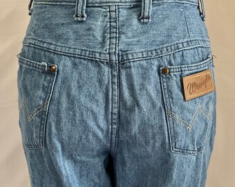 1970s vintage lightweight high rise wrangler jeans w28