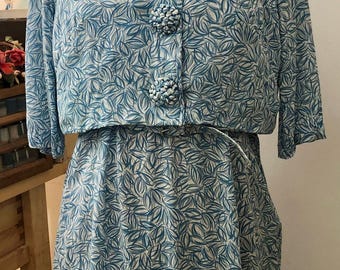 Conjunto de chaqueta y vestido de rayón con estampado verde azulado de los años 40, talla M