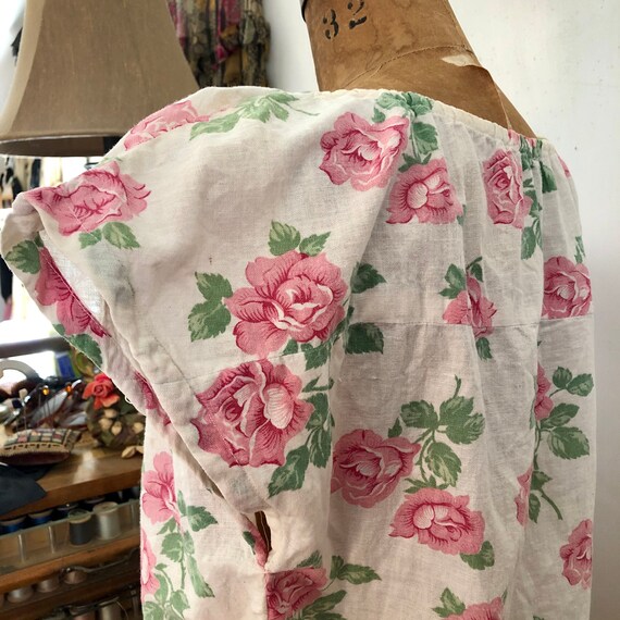 Homemade 1950s vintage rose print feedsack croppe… - image 4