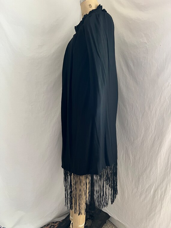 Antique 1920s black silk cape with fringe - image 5