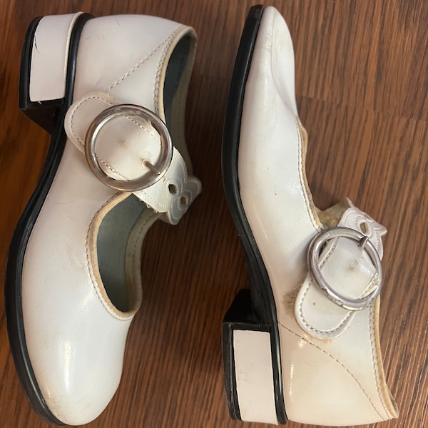 naturalizer suzie block heel pump