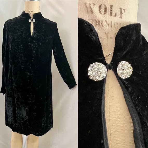 1960s vintage black crushed velvet long sleeve dr… - image 1