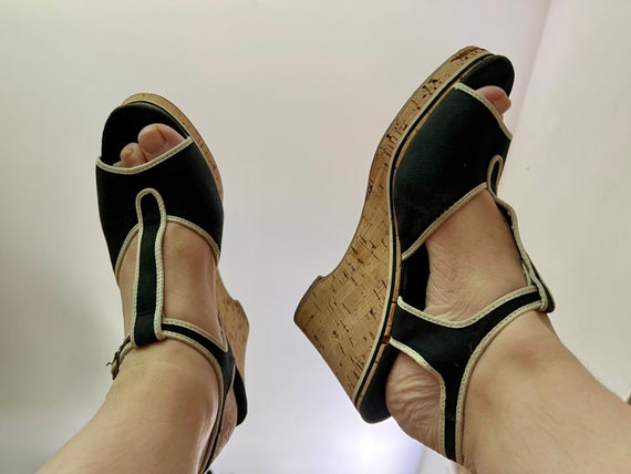 1970s black and white canvas wedge sandals Sz 39 - image 2