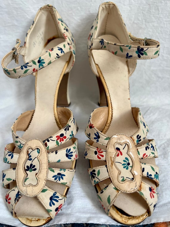 1930s deadstock vintage floral high heel sandals … - image 1