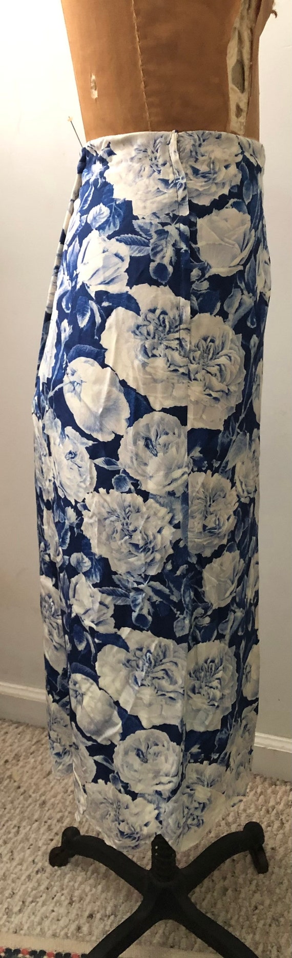 1950s silk rose flowers midi skirt Sz L - image 3