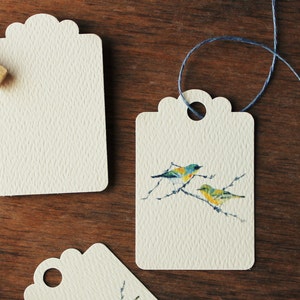 Ave boda Favor Etiquetas / Etiquetas de regalo rústicas personalizadas / Rustic Bridal Ducha Scallop Etiquetas / Vintage Baby Shower Paper Tags / Hang Tags