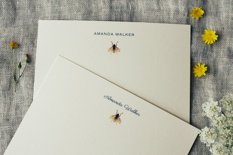 Tarjetas de notas de abejas con sobres / Conjunto de 24 tarjetas de notas de abejas hechas a mano / Tarjetas de felicitación rústicas / Regalo de bosque para ella / Regalo de jardín para la abuela imagen 3