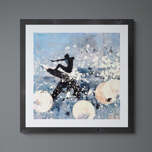 Surfista Arte de Parede Contemporânea Impressão Designer Surfando Ondas Esporte Azul Prancha de Surfe Praia Arte Abstrata Costeira Decoração Costeira Energia Velocidade