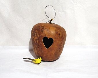 Natural Apple Gourd Birdhouse with Heart Shaped Entrance Hole