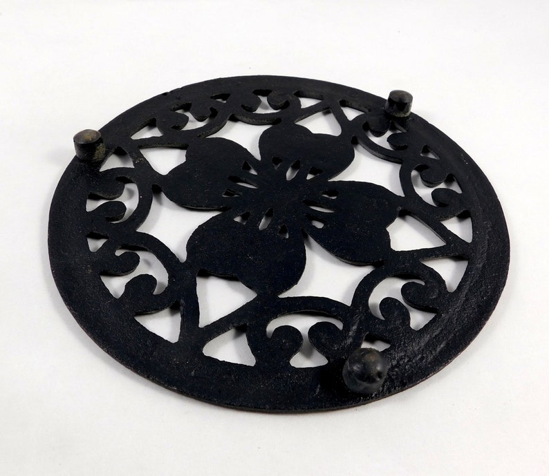 Vintage Pair Cast Iron Trivets Black 7 Four Leaf Etsy
