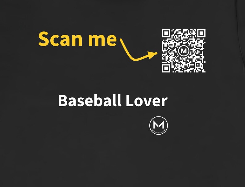 Scanbares Shirt | Baseball-Fan | QR-Code scannen für eine neue tägliche Stimmungsbotschaft | Geschenk für Baseball-Spieler oder Trainer, Weihnachts-T-Shirt Bild 2