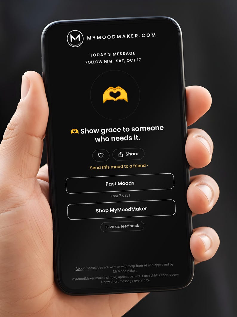 Maglietta scansionabile / Seguilo / Scansiona il codice QR per un nuovo messaggio di buon umore quotidiano / Regalo cristiano per battesimo, Pasqua o chiesa immagine 6