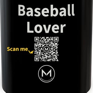Taza con código QR / Amante del béisbol / Escanea el código QR para recibir un nuevo mensaje de ánimo diario / Taza de café negra de 325 ml (11 oz) - Regalo ideal para aficionados al béisbol imagen 2