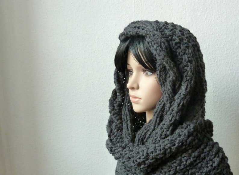 Hooded Scarf Hoodie in Anthracite image 1