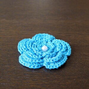 3D crochet flower in turquoise with pearl approx 8cm image 2
