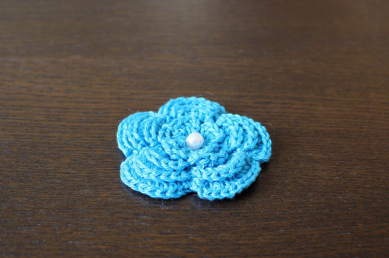 3D crochet flower in turquoise with pearl approx 8cm image 2