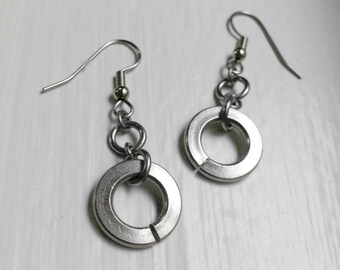 Bijoux industriels, Tough Girl, Boucles d’oreilles pendantes en acier inoxydable, Boucles d’oreilles en argent, Idéal pour les oreilles sensibles, Non ternis