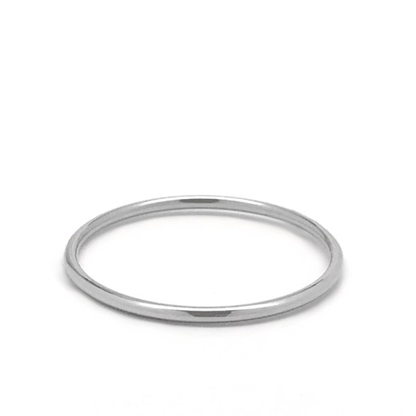 Thin Stainless Steel Ring, Plain 1mm Stacking Ring, Simple Minimalist Jewelry, Skinny Silver Wedding Band, Minimal, Non Tarnish, Waterproof