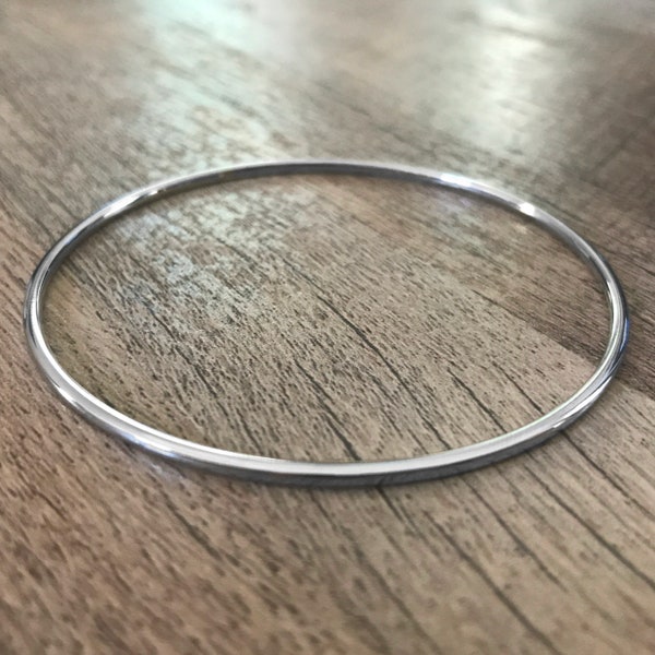 Stainless Steel Bangle Bracelet Woman, Thin Non Tarnish Silver Bracelets, Stacking Bangles, Single Metal Bracelet, Large Wrist Size Option