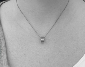 Stainless Steel Necklace for Woman, Simple Ring Pendant, Minimalist Jewelry, Non Tarnish Chain, Gift for BFF