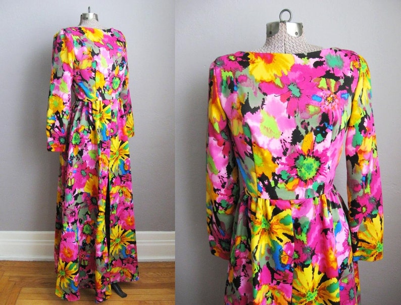 1960s Vintage Dress Psychedelic Flower Print 60s Dress Junior Vogue Loungewear / Small image 1