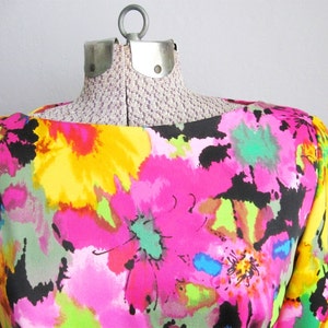 1960s Vintage Dress Psychedelic Flower Print 60s Dress Junior Vogue Loungewear / Small image 2