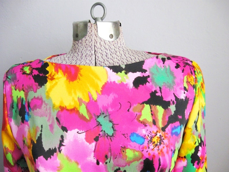 1960s Vintage Dress Psychedelic Flower Print 60s Dress Junior Vogue Loungewear / Small image 2