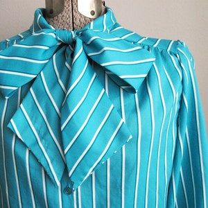 1980s Vintage Blouse Blue Pussy Bow Blouse 80s Secretary Mad Men / Medium image 3